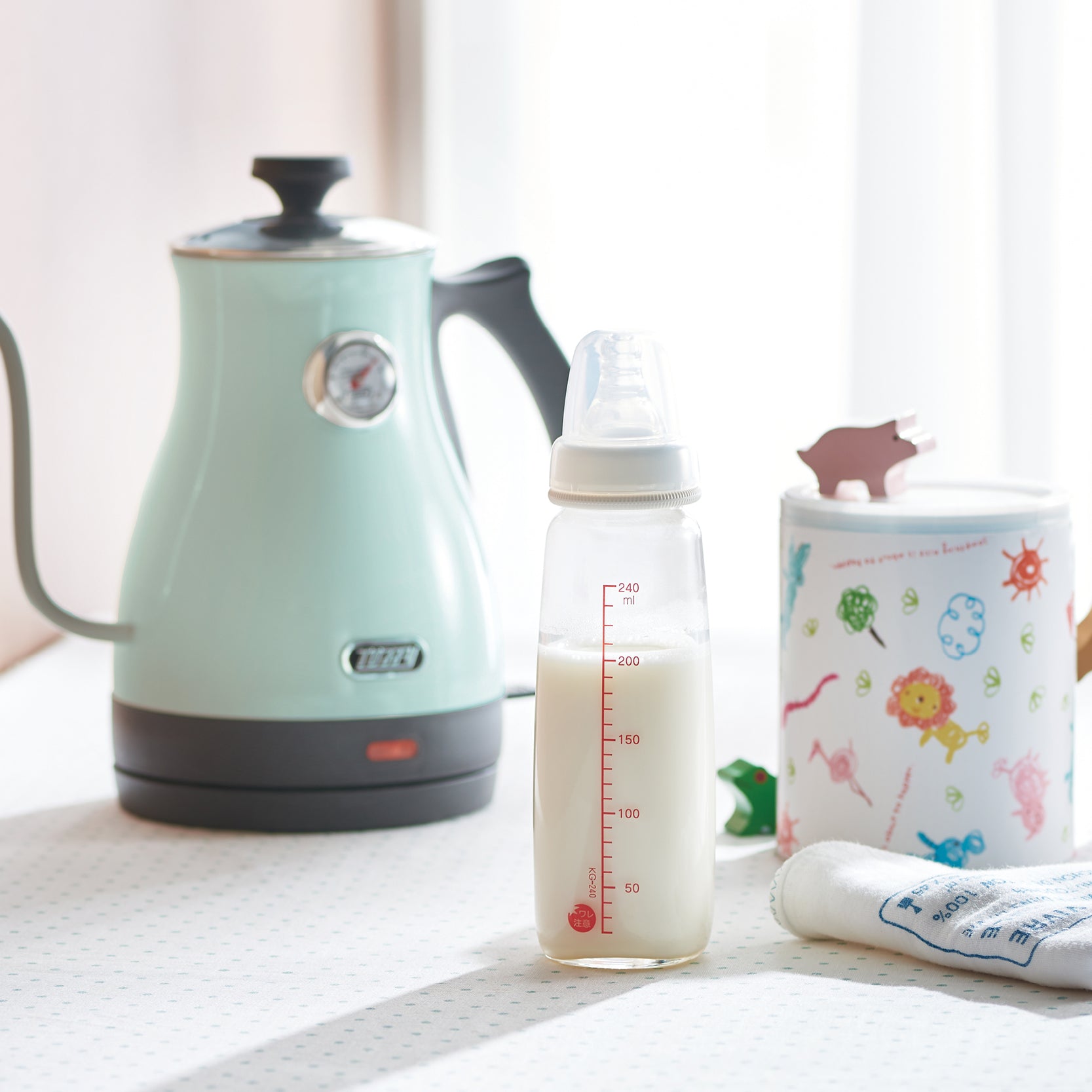 Toffy Electric Kettle with Thermometer 復古電熱水壼 K-KT3-PA